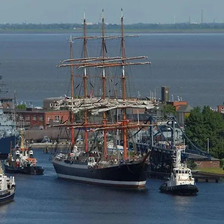 Sea View In The Helgolandhaus * Wilhelmshaven