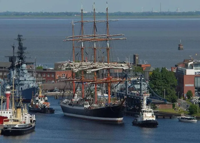 Sea View In The Helgolandhaus * Wilhelmshaven